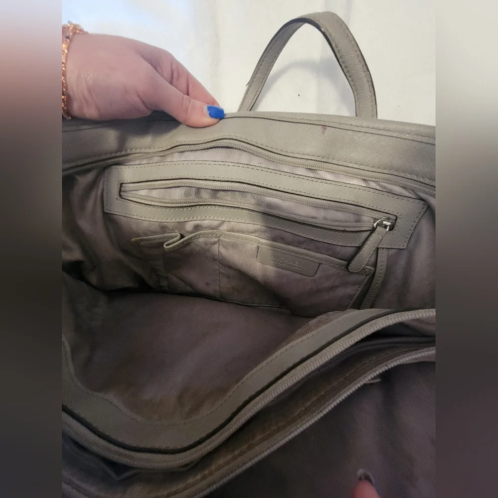 Michael Kors Jet Set Travel Tote Shoulder Bag Taupe Saffiano Leather Work Bag - Picture 11 of 11